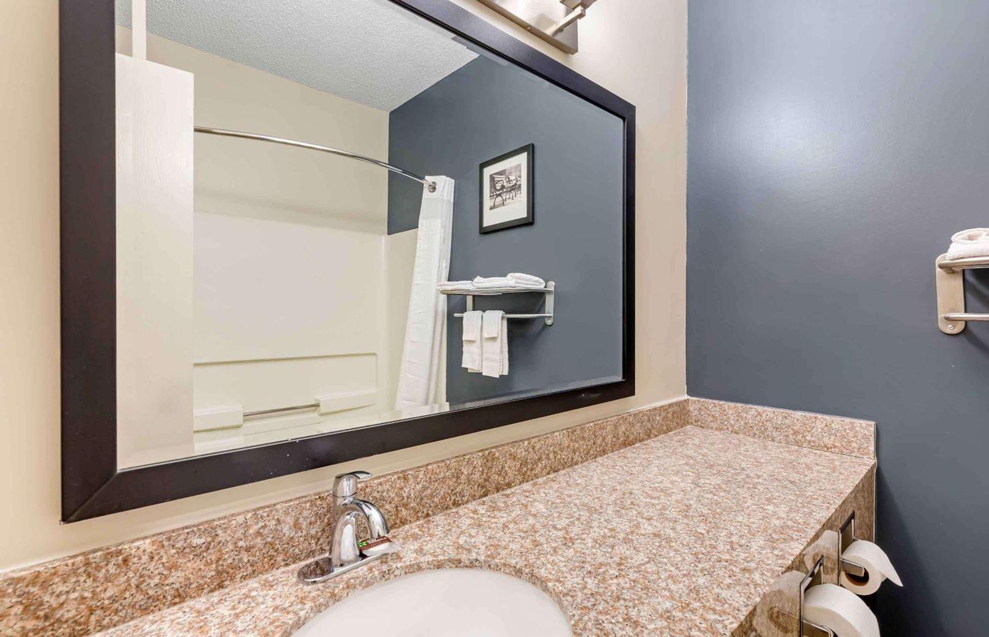 Extended Stay America Suites - Buffalo - Airport Cheektowaga Exterior photo